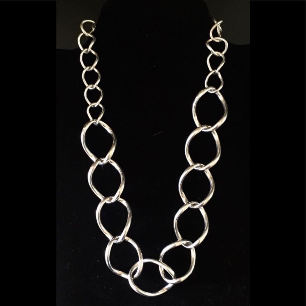 Stunning Silpada chunky link necklace